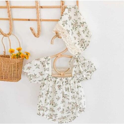 Girls Small Flower Romper Set, Short Sleeve Hollowed Lace Decoration Square Neck Triangle Bodysuit with Hat 2021 New