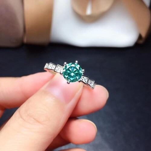 Newest style flashing green moissanite gem ring for women 925 sterling silver shiny better than diamond engagement ring gift