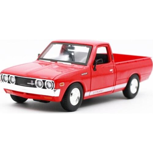 High simulation 1:24 alloy 1973 Datsun 620 pickup truck model,pickup toy,classic collection decoration gift,free shipping