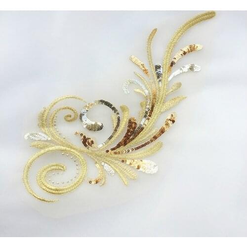 In April 5 series of colorful color into beads yarn embroidery lace flower golden blue purple red and white flowers