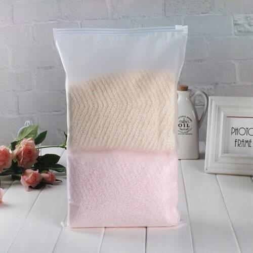 Frosted seal plastic t shirt packaging plastic bags with zipper 8 sizes large small 30pcs print logo MOQ 500pcs wholesale