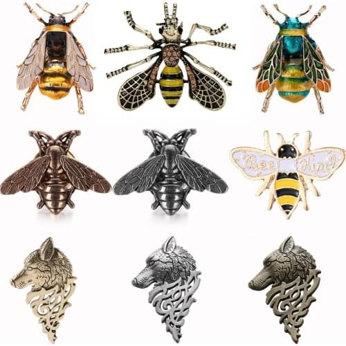 Bee Wolf Pin Enamel Metal Cute Animal Badge Brooch Pins Party Jewelry Gifts Brooches Jewelry Accessories Clothes Decoration