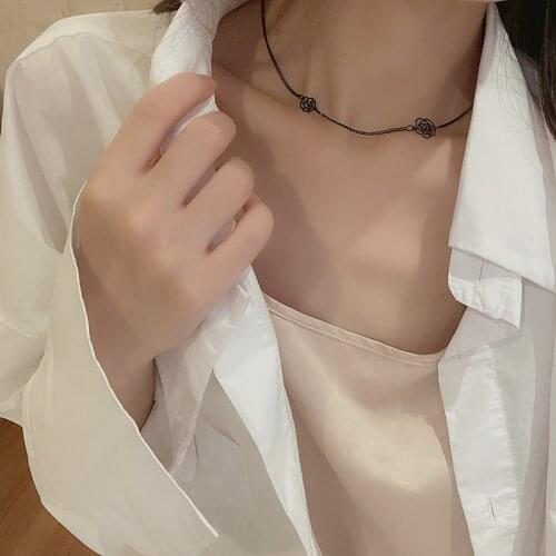 2021 New Womens Fashion Chains Necklace Black Color Rose Flower Choker Chunky Statement Necklace Lady Clavicle Chain Jewelry