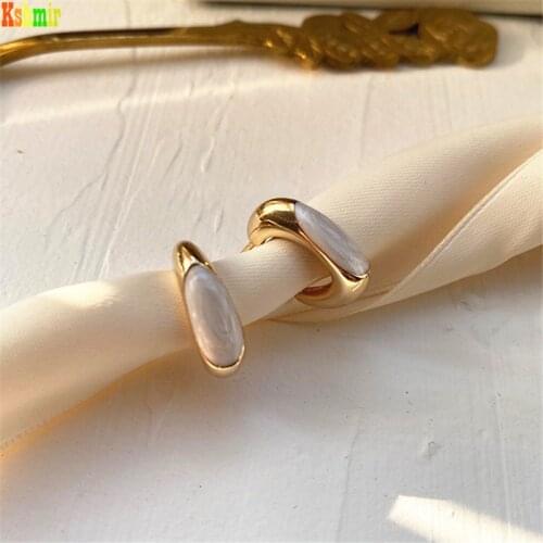 Kshmir Metal C-shaped Geometric Earring Light Luxury Gold Earring 2021 New Clip Earring Earring Holeless Earring