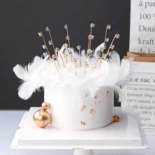 Cake Topper Exquisite Faux Crystal Star Alloy Decorative Cake Crown for Birthday Dessert Crown Ornament Baking Accessories