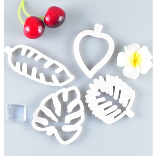 4Pcs/Set Tropical Leaves Mold DIY 3D Handmade Mould Cake Decoration Tool Plastic Reusable Cutter Molds Kitchen Supplies