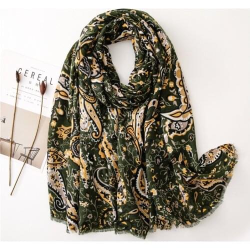 Autumn Fashion Army Green Cashew Floral Fringe Viscose Shawl Scarf Lady Print Soft Pashmina Stole Bufandas Mujer Muslim Hijab