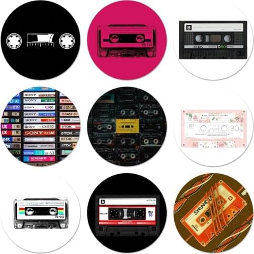 RETRO CLASSIC CASSETTE Icons Pins Badge Decoration Brooches Metal Badges For Backpack Decoration 58mm