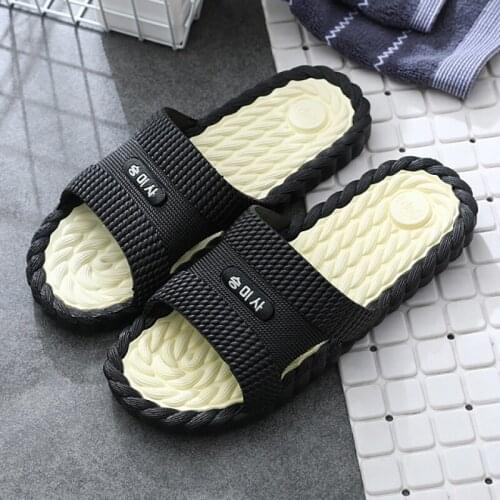 2021 New Non Slip Massage Slippers Indoor House Shoes Couple Summer Fashion Outdoor Flip Flops Ladies Beach Bathroom Slides