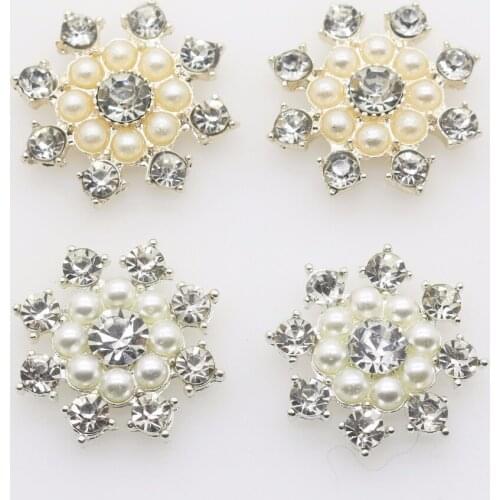 New Fashion 10 pc / lot Wholesale 25mm Clear Crystal Crystal Pearl Flower Alloy Design Button Wedding decoration