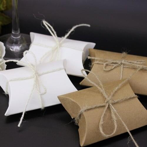 100pcs Wedding Kraft paper Gift Boxes Pillow Shape Wedding Favor Gift Box Party Candy Box Wholesales Festive Party Supplies
