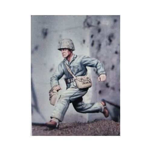 1/35 Scale Models Miniature Resin WW2 US Army Medical Soldiers Running WWII Figure Unpainted Model Kit Handmade DIY