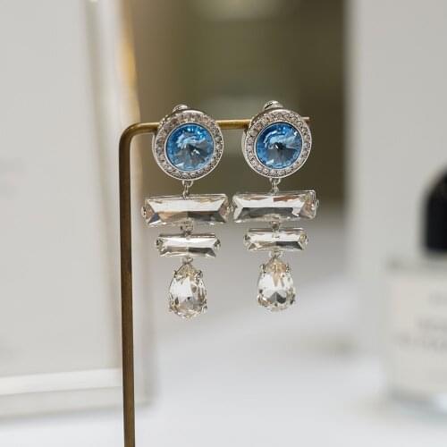 European fashion cystal earrings for lady girlfriend gift dangle earring with box runway ins