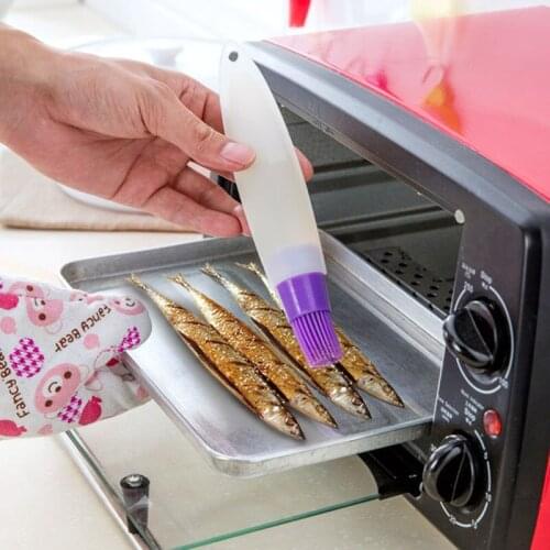 Portable Silicone Oil Bottle with Brush Grill Oil Brushes Liquid Oil Pastry Kitchen Baking BBQ Tool Kitchen Tools for BBQ