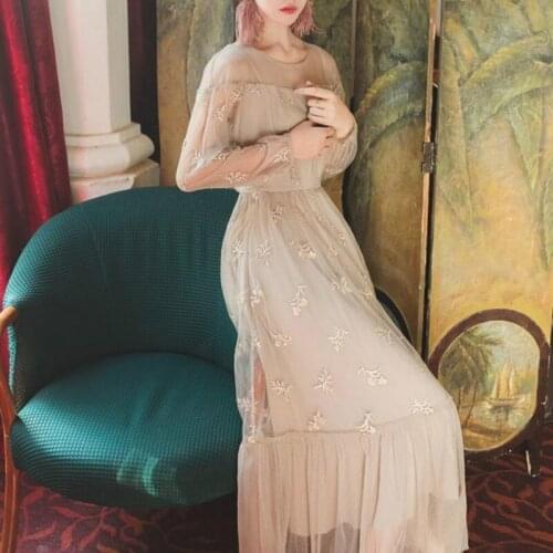 2021 Early Spring French Floral Embroidery Party Dress Women O Neck Lantern Sleeve Lace Mesh Dress Retro Sweet Long Dresses Y511