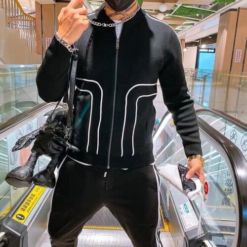 2021 Europe Autumn And Winter New Mens Fashion Cardigan Personality Zipper Stripes Slim Casual Sweater Businesscoat