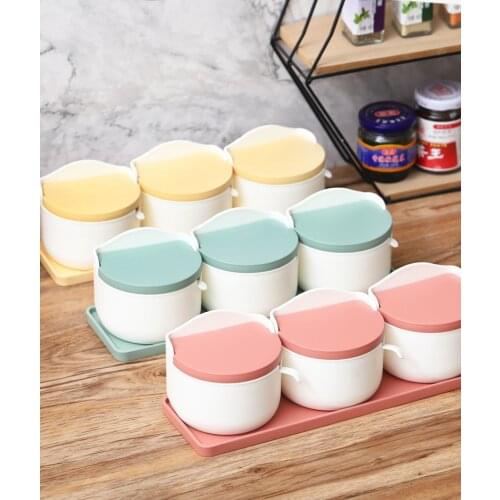 Creative with a spoon spice bottles suits seasoning box of condiments household receive a case