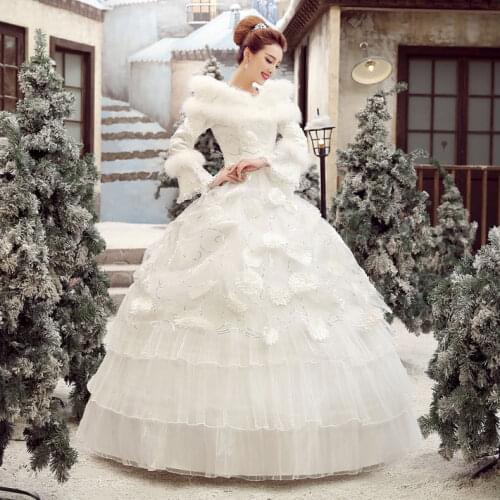 100%real snow queen white lace ruffled feather Medieval Renaissance gown Sissi princess dress Victorian Belle Ball gown cosplay