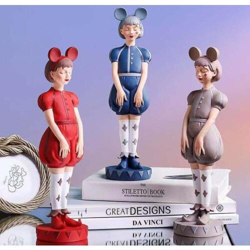 American creative girl resin decoration circus character modeling home study living room TV cabinet sculpture crafts decoration