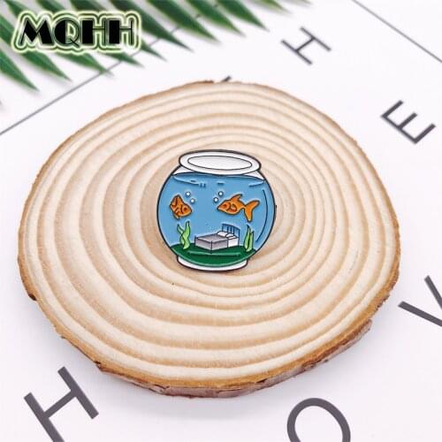 Creative Cartoon Glass Aquarium Fish Water Seaweed Enamel Brooch Alloy Badge T-shirt Bag Custom Pin Accessories Women Jewelry