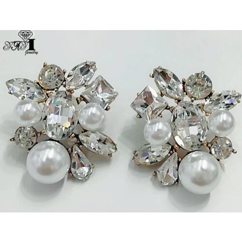 YaYi Jewelry Fashion White Glass Rhinestone Dangle Crystal Earring Womens Fashion Ancient Gold Color Gem Earrings Gift