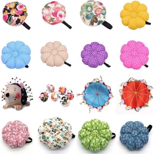 1PCS DIY Strawberry Ball Shaped Craft Needle Pin Cushion Holder With Wood Bottom Sewing Pin Cushion Home Sewing Tools Accessory
