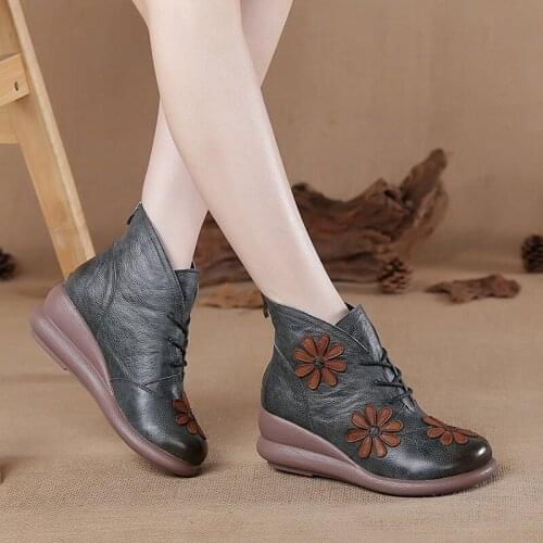 New Round Toe 100% Genuine Leather Wedge Heel Ankle Boots for Women Winter Warm Shoes Women Platform Boots with Flower