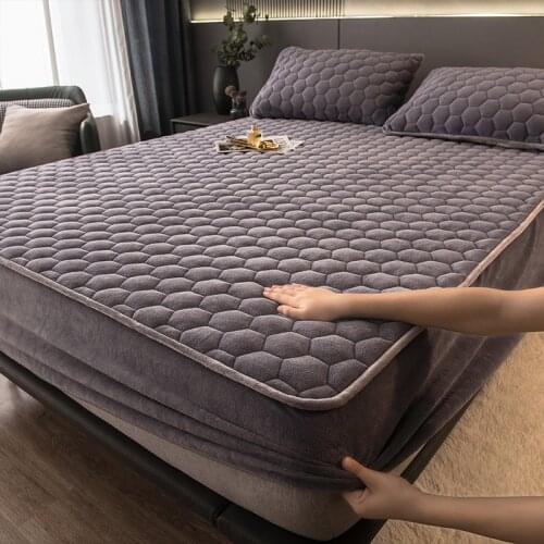 Crystal velvet Thicken Quilted Mattress Cover King Queen Quilted Bed Fitted Bed Sheet Anti-Bacteria Air-Permeable Bed Pad