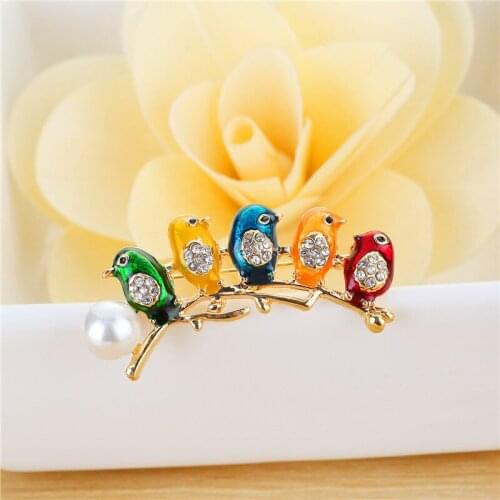 New Fashion Rhinestones Cute Bird Brooches Gold Color Alloy Enamel Animal Brooch For Women Party Pins Birthday Gifts