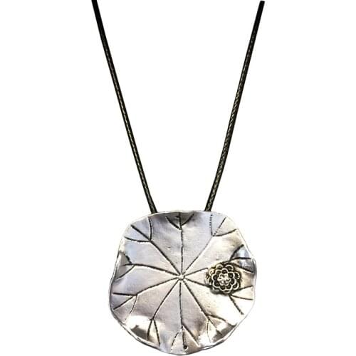 Lotus leaf Pendant Necklaces For Women Fashion Long Necklace for Women Zinc Alloy Rope Chain Necklace Female Vintage Jewelry