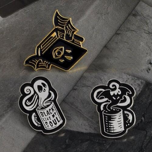 Halloween Dark Books Bats Evil Eyes Coffee Cup Brooch Alloy Dripping Enamel Creative Badge Shirt Pins Best Friend Gift Jewelry