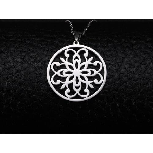 Simple Hollow Geometric White Flower Necklace Jewelry Stainless Steel Initial Charms Adjustable Necklace Chain Jewelry for Women