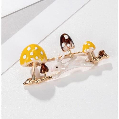Cute Unisex Brooch Pin Running Rabbit Mushroom Enamel Animal Plant Brooch Pin Lapel Badge Womans accesories