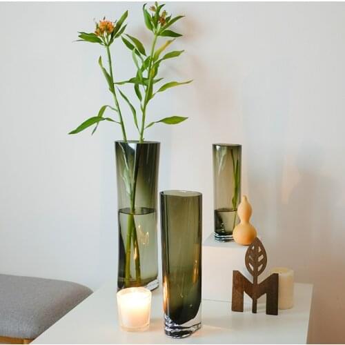 Simple Modern Black Curved Mouth Shape Glass Vase Living Room Vase Decoration