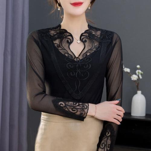 V-neck Lace Bottoming Hollow Out Mesh Shirt Womens 2021 New Spring Fashion Long Sleeve Blouse Top Blusas Plus Size M-5XL