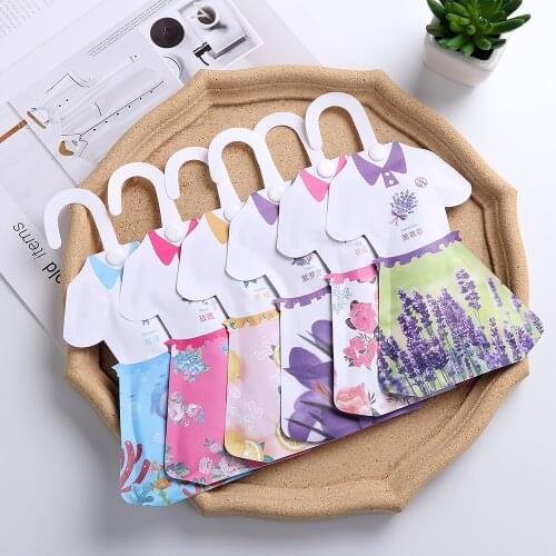 1pc Natural Fragrances Hanging Spices Bag Cute skirt Wardrobe Deodorizing Paper Sachets Aromatherapy Bag Cabinet Air Fresheners