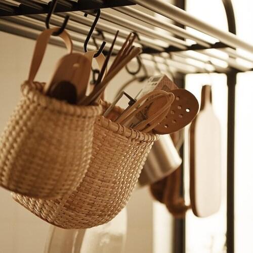 Handmade Rattan Storage Basket Woven Hanging Organizers with Handle Fruit Vegetable Picnic Baskets Home Kitchen Wall Decor