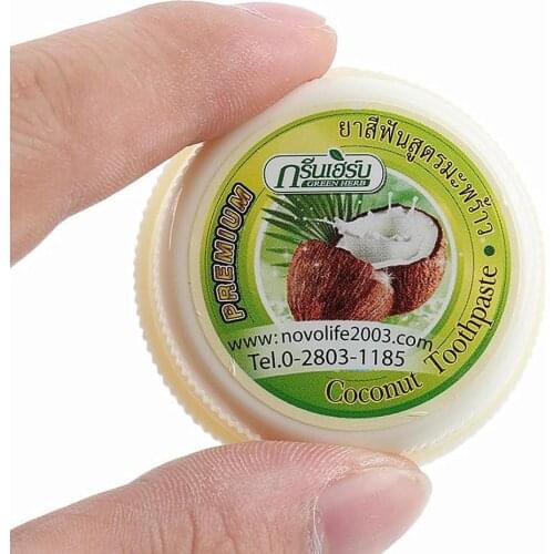 Thai tooth powder 10g Green herb coconut flavor toothpaste for whitening, whitening, removing tartar, smoke and tea stains, blac