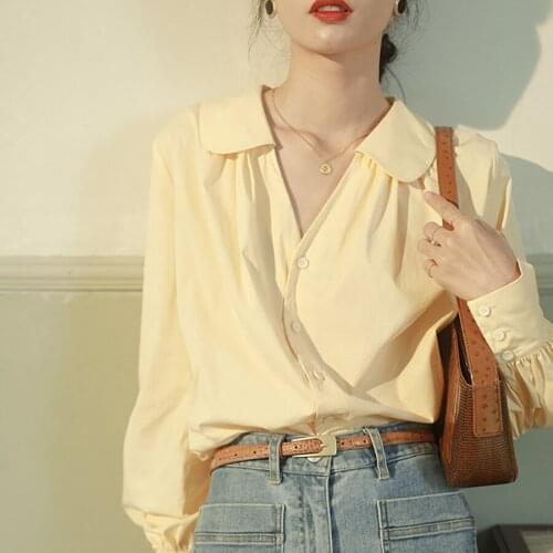 2021 Autumn Womens Shirt French Design Sense Retro Temperament Exposed Clavicle Lantern Sleeve Doll Collar Solid Color Shirt