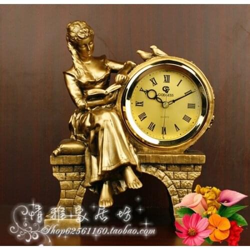 Clock Seat Clock Bedroom Living Room European Resin Creative Retro-vintage Ornament Silent Quartz Clock Gift
