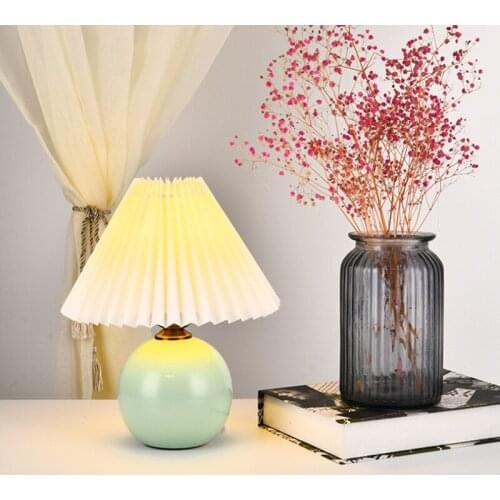 Nordic Ceramic Pleated Table Lamp Bedroom Bedside Decoration Retro Table Lamp USB Plug LED E27 AC85-265V 12W Home Decor