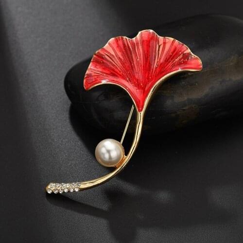 YADA Ginkgo Biloba Leaves Pins&Brooches for Womens Mens Clothes Scarf buckle collar jewelry Plant Pearl pins Brooches BH200049