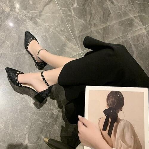 Womens sandals with sharp ends New summer 2021 Korean version high-heeled shoes Straight buckle rivet Womens shoes