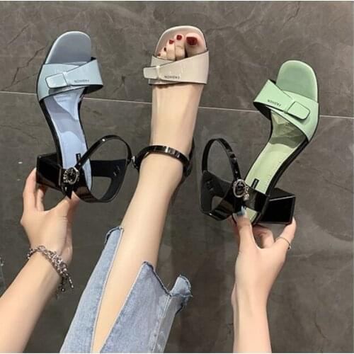 2021 New Brand Womens Leather Ladies Sandals Square High Heel Sandals Womens Shoes Summer Casual Beach Shoes White