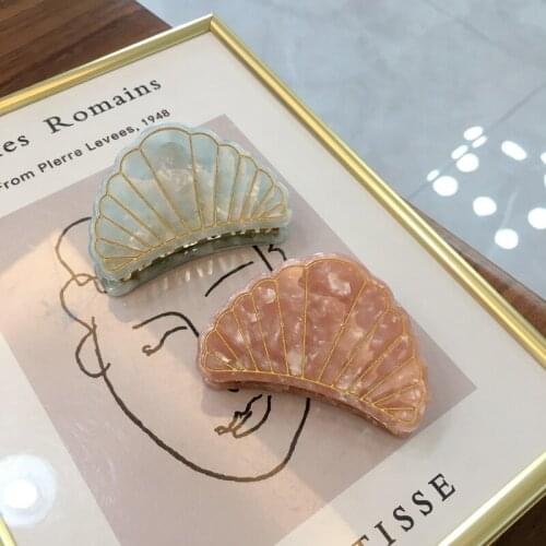 Oaoleer 2021 New Fashion Women Shell Hair Claws Clip Women Hair Clips Barrettes Hairgrip Hair Accessories Headwear