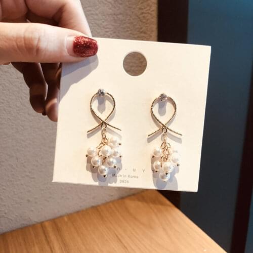 Punk 2019 Fashion New Earrings Long Section Net Red Wild Exaggerated Temperament Cross Fringed Pearl Earrings Womens Wholesale