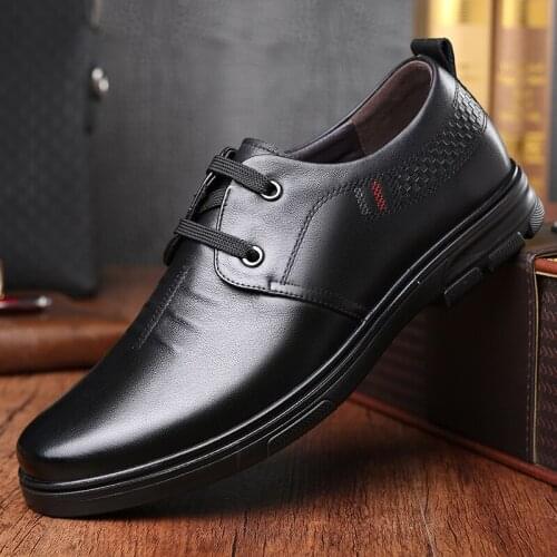 2019 New Genuine Leather casual lace-up black men shoes Cowhide Loafers Comfortable and soft light weight Mens Leather Shoes
