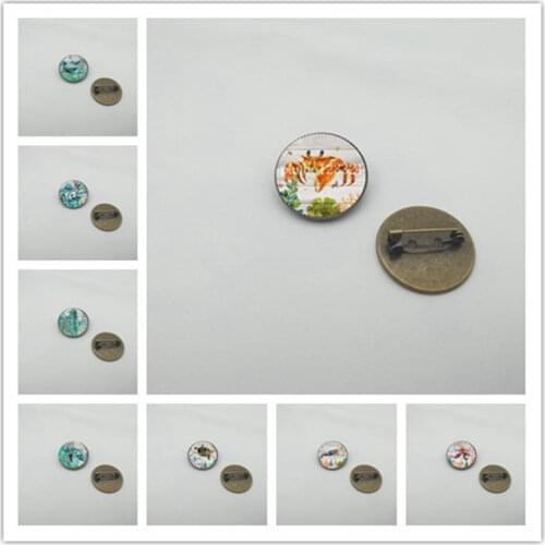 Water surface marine life brooch cute sea intestine water horse sea turtle animal brooch fashion jewelry brooch pin ladies gift