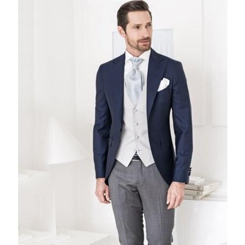 Italian Style Wide Peaked Lapel Dark Blue Men Suits for Wedding Groom Tuxedos Classic Groomsmen Suit Blazer Man Wear 3Piece