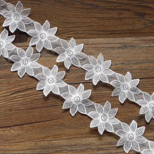 2 yard 4.5cm white flower embroidery lace band Applique Wedding DIY garment sewing accessories